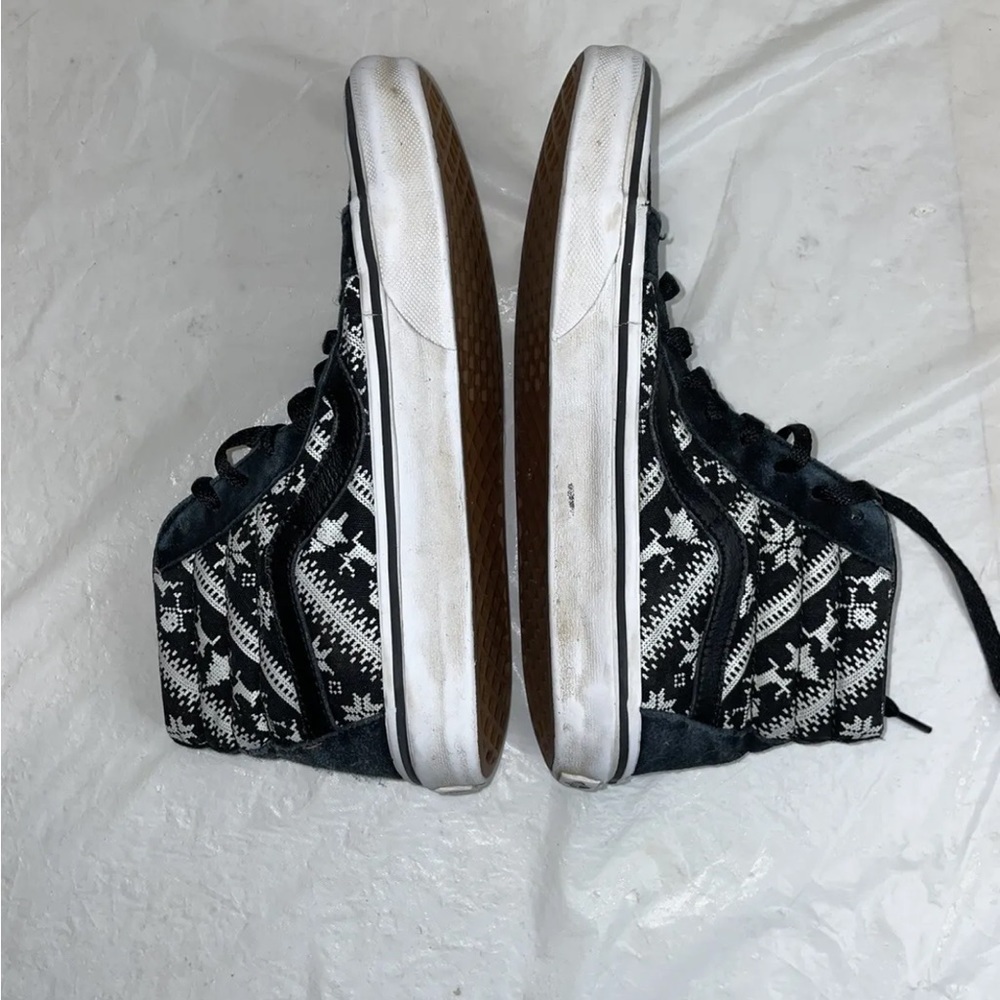 Vans SK8 Hi Classic Mens Size 5 Black/White Reindeer, Skull, Tree Women’s 6.5 - Picture 9 of 11
